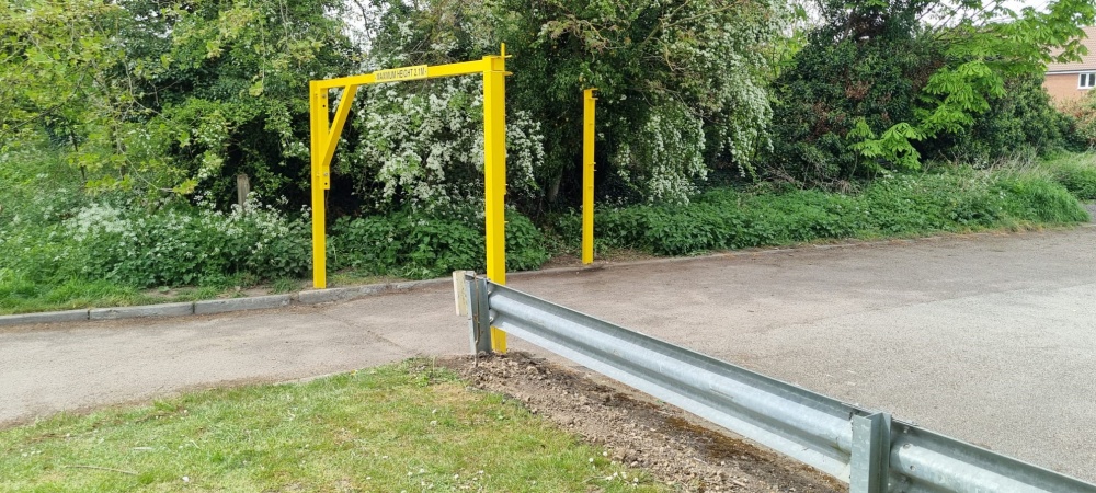 Car park height barrier